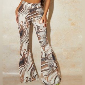 BROWN MARBLE PRINT WOVEN HIGH WAISTED FLARE PANTS - PRETTY LITTLE THING
